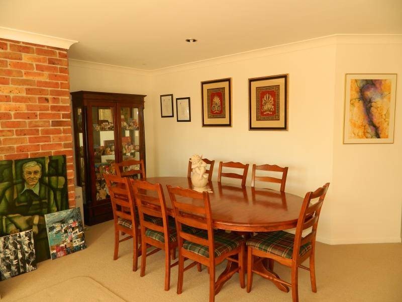 1/8 Hesper Drive, Forster NSW 2428