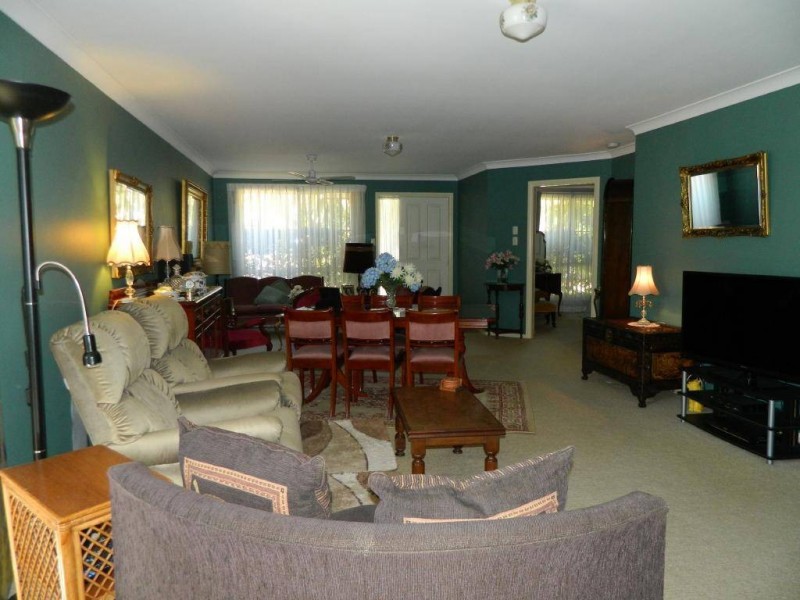 1/2 Wills Court, Forster NSW 2428