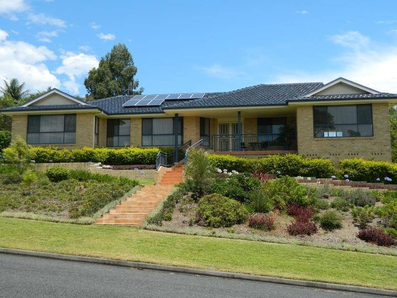 2 Timbertop Avenue, Forster NSW 2428