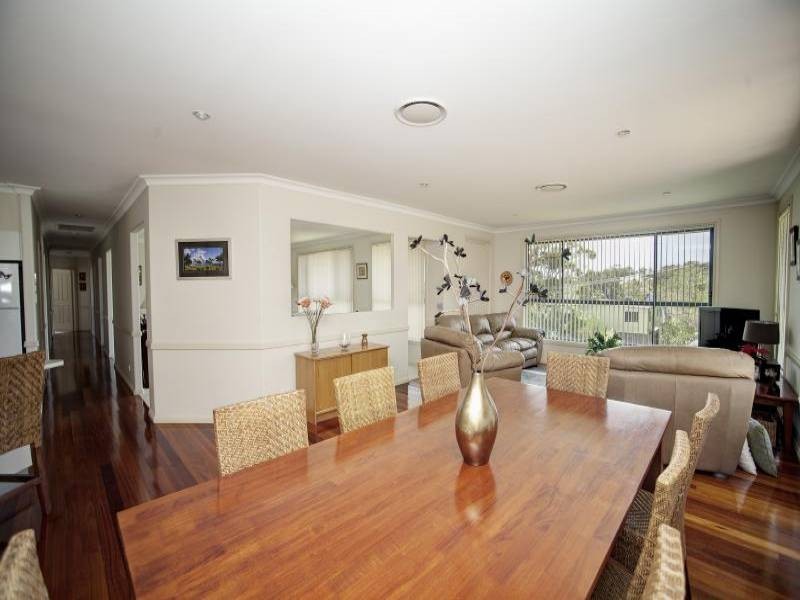 2 Timbertop Avenue, Forster NSW 2428