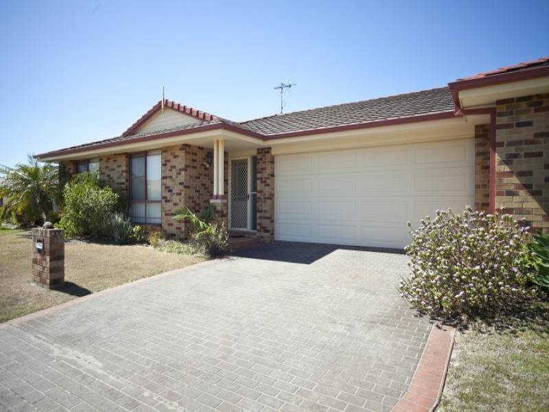 2/2 Lisa Place, Forster NSW 2428