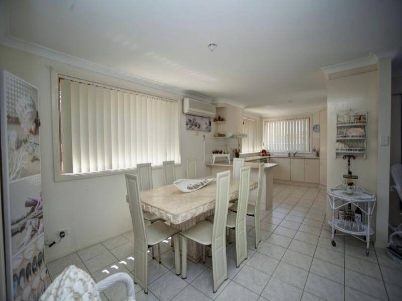 2/2 Lisa Place, Forster NSW 2428