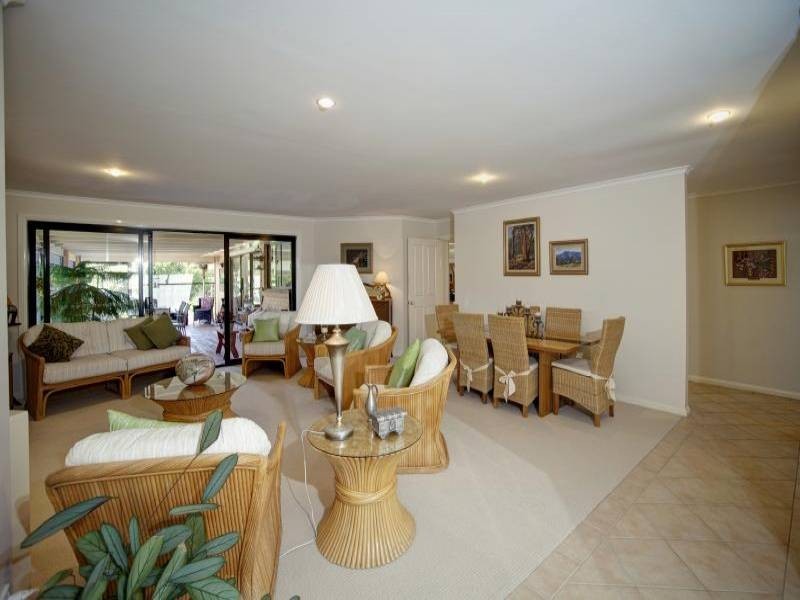 4 Riana Crescent, Forster NSW 2428