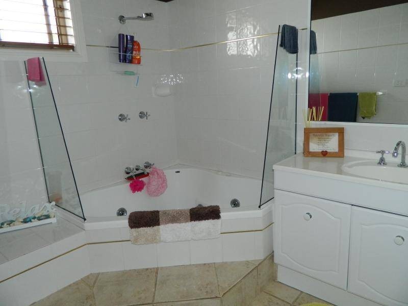 5 Paruna Court, Forster NSW 2428