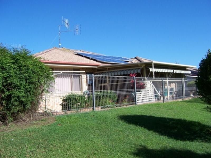 2/7 Burke Close, Forster NSW 2428