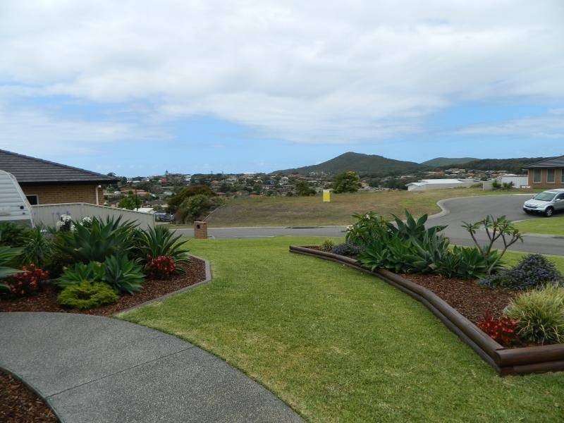 3 Wirrana Circuit, Forster NSW 2428