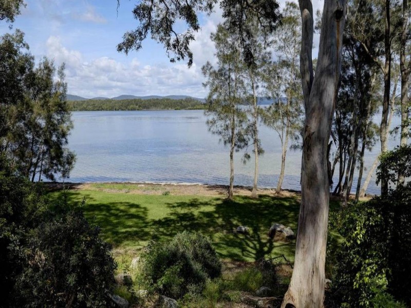 37 Green Point Drive, Forster NSW 2428
