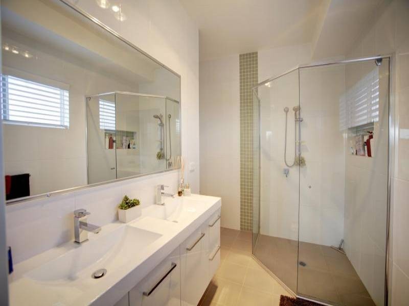 11 Isabella Parade, Forster NSW 2428