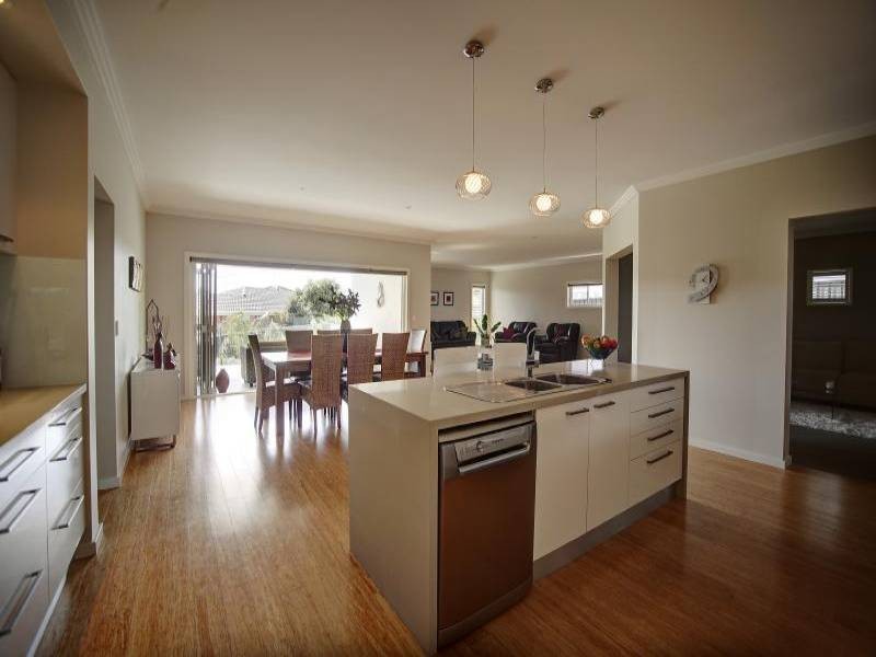 11 Isabella Parade, Forster NSW 2428