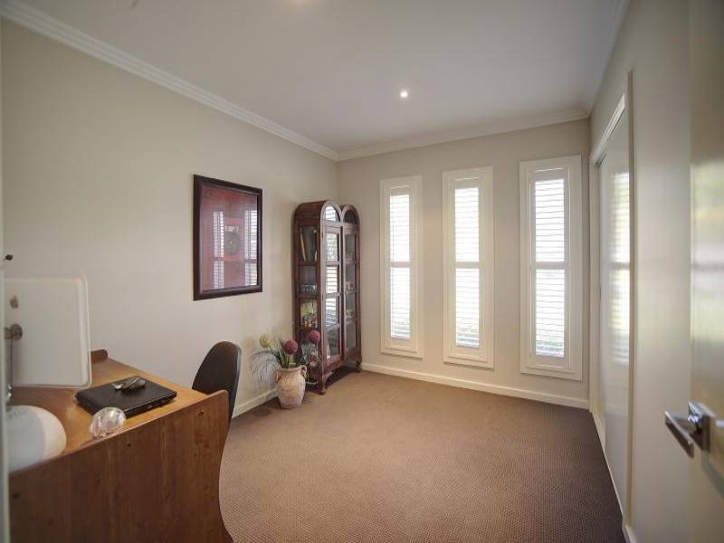 11 Isabella Parade, Forster NSW 2428