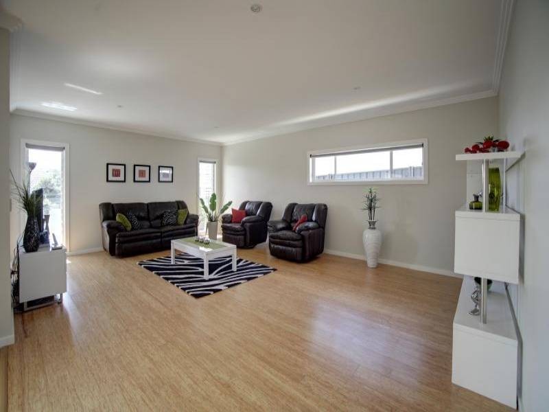 11 Isabella Parade, Forster NSW 2428