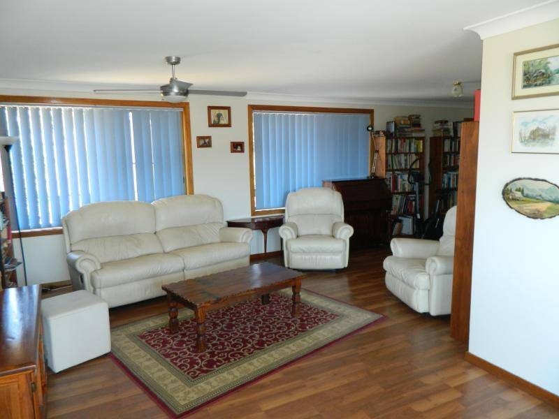 8 Hume Street, Forster NSW 2428