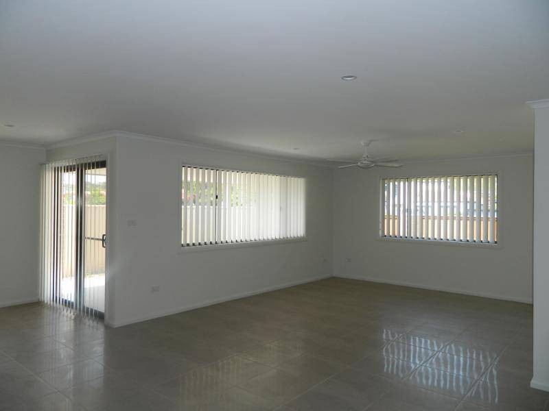 3/1 Cedar Grove, Forster NSW 2428