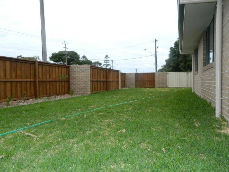 3/1 Cedar Grove, Forster NSW 2428