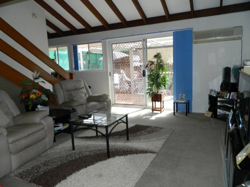 2/98 Macintosh Street, Forster NSW 2428