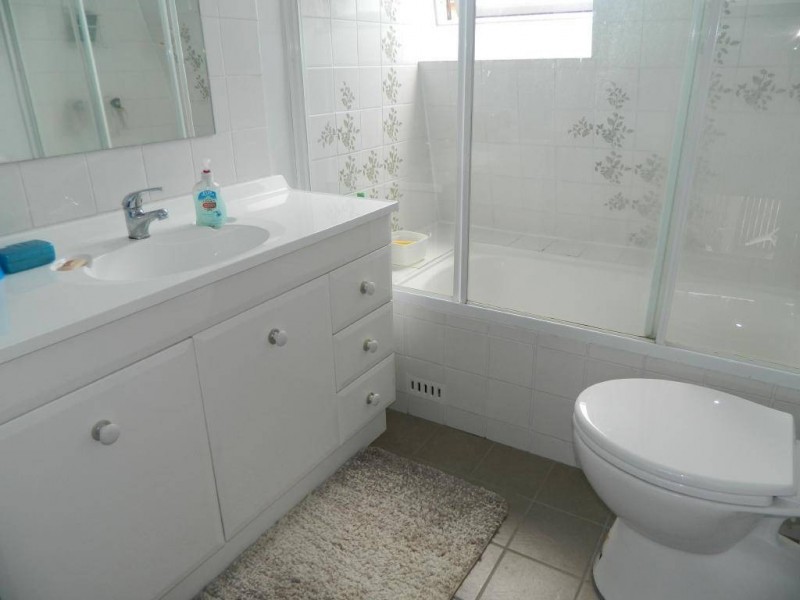 2/98 Macintosh Street, Forster NSW 2428