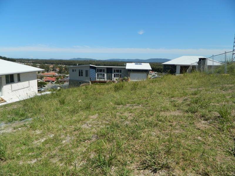 4 Carinda Place, Forster NSW 2428