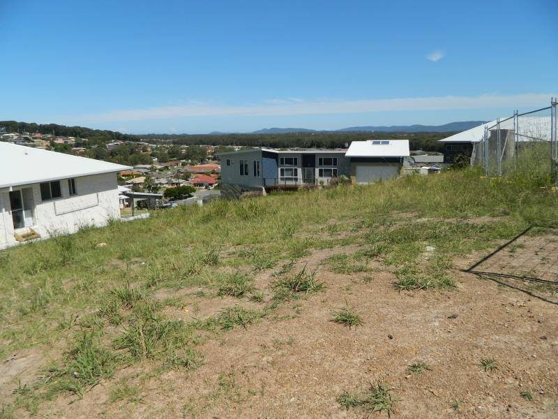4 Carinda Place, Forster NSW 2428