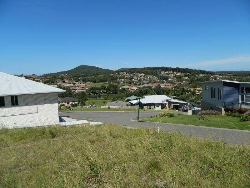 4 Carinda Place, Forster NSW 2428