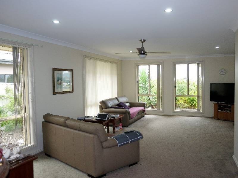 24 Wirrana Circuit, Forster NSW 2428