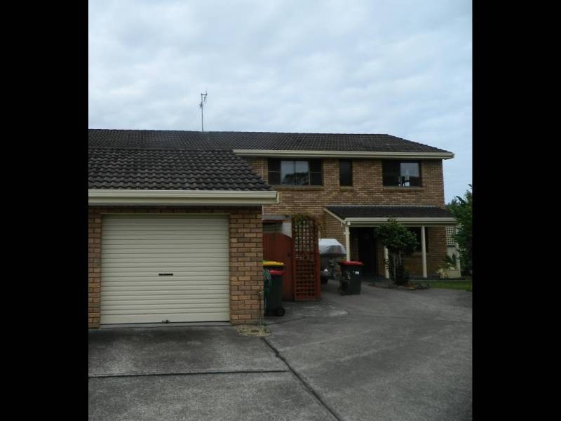 2/1 Pineview Close, Tuncurry NSW 2428