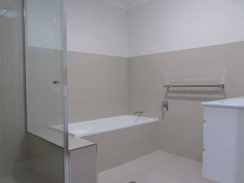 2/1 Cedar Grove, Forster NSW 2428