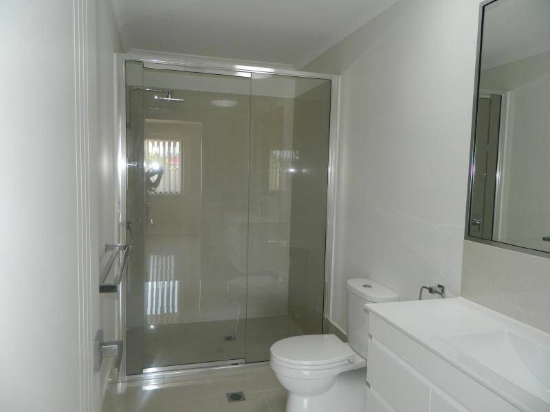 2/1 Cedar Grove, Forster NSW 2428