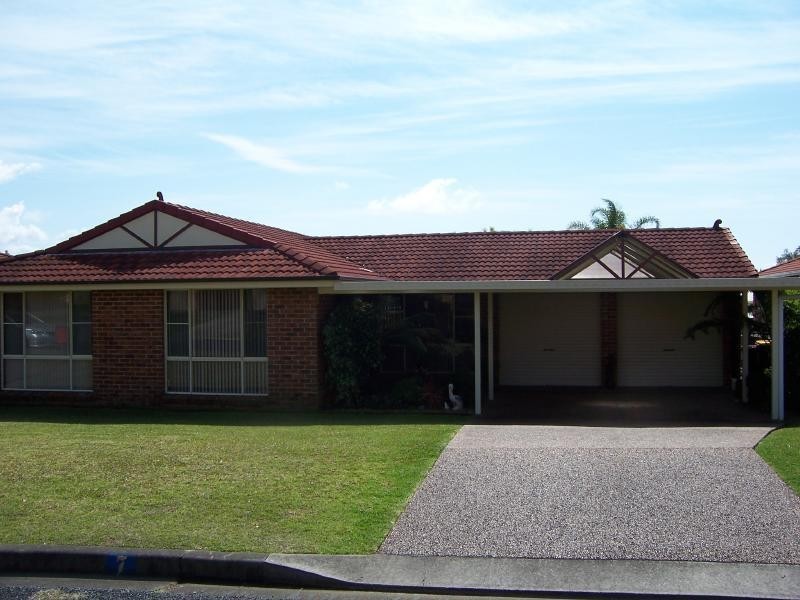 7 Gleneon Drive, Forster NSW 2428