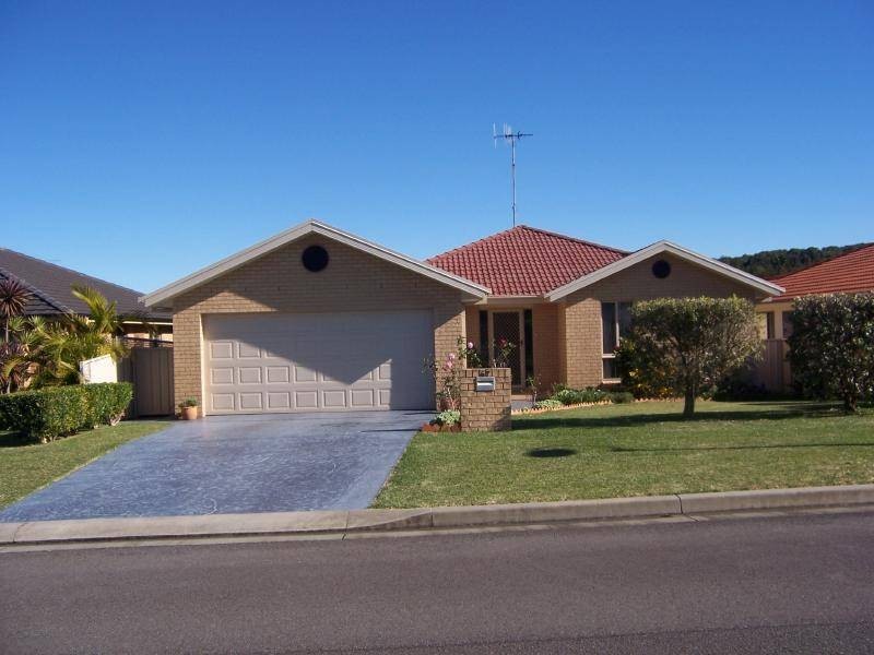 67 Akala Avenue, Forster NSW 2428