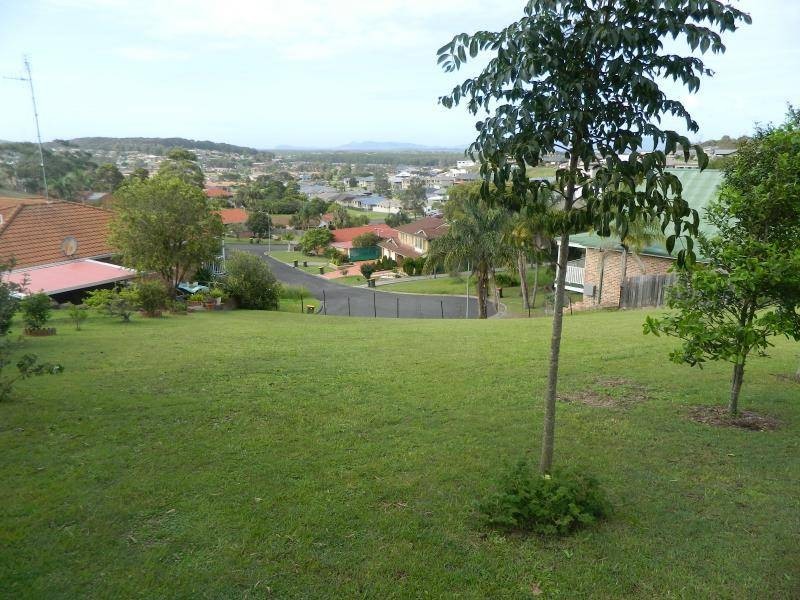 10 Blanch Place, Forster NSW 2428
