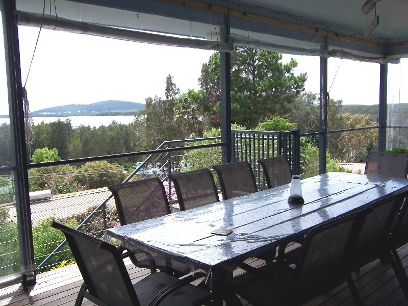 2 Emerald Place,  Green Point, Forster NSW 2428