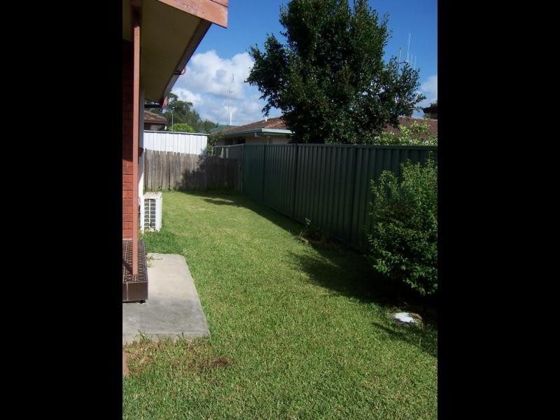 2/5 Fairway Crescent, Forster NSW 2428