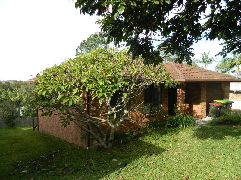 14 Emerald Place, Green Point NSW 2428