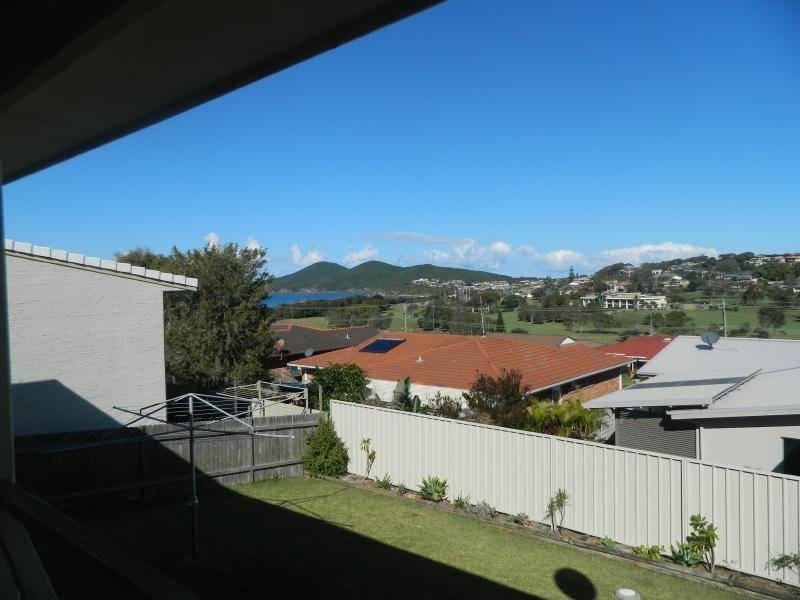 16 Sunbakers Drive, Forster NSW 2428