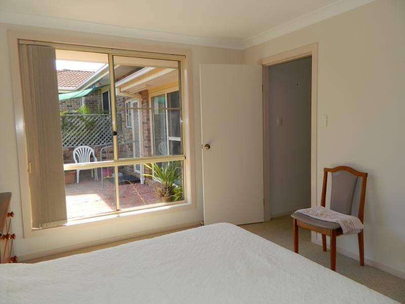 2/2 Wills Court, Forster NSW 2428