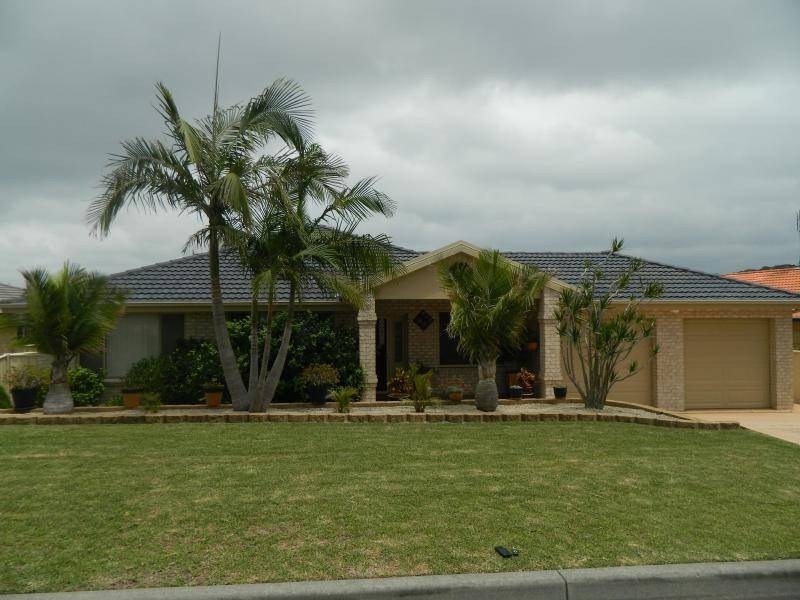 43 Akala Ave, Forster NSW 2428