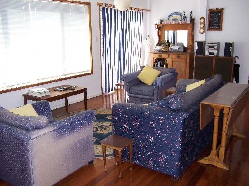 6 Surfview Avenue, Hallidays Point NSW 2430
