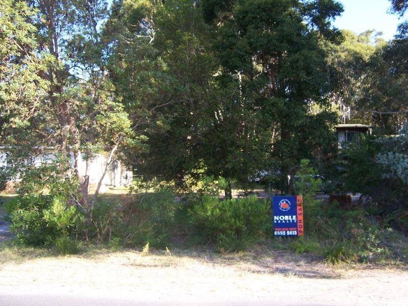 115 Greenpoint Drive, Green Point NSW 2428