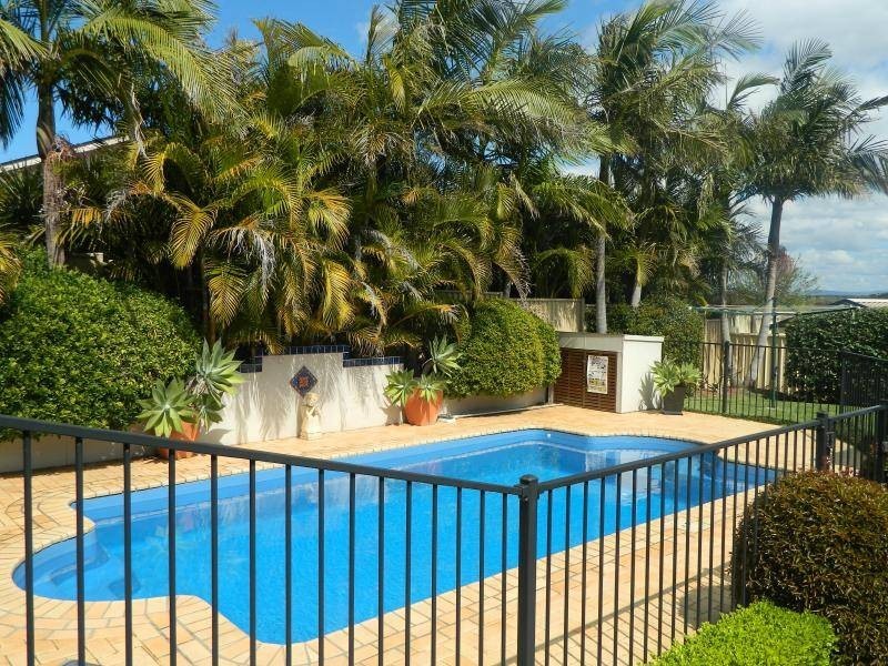 60 Wamara Crescent, Forster NSW 2428