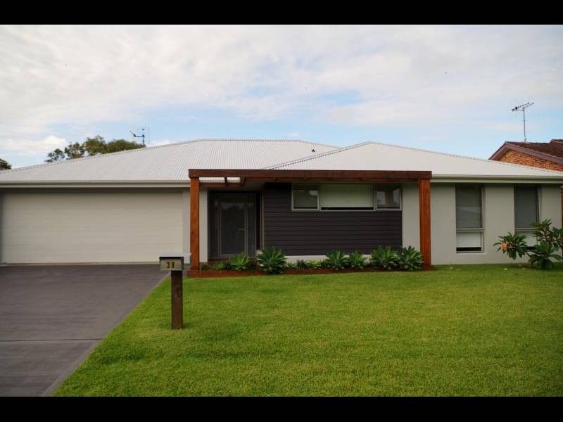 38 Gleeson Avenue, Forster NSW 2428