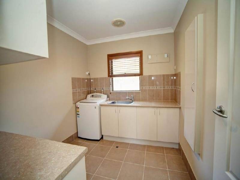 1204 The Lakesway, Darawank NSW 2428