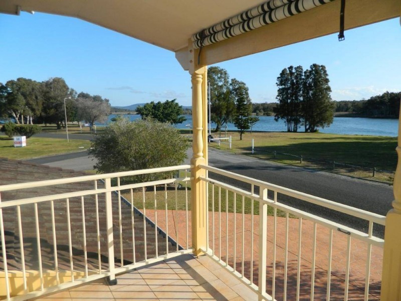 48 Elizabeth Parade, Forster NSW 2428