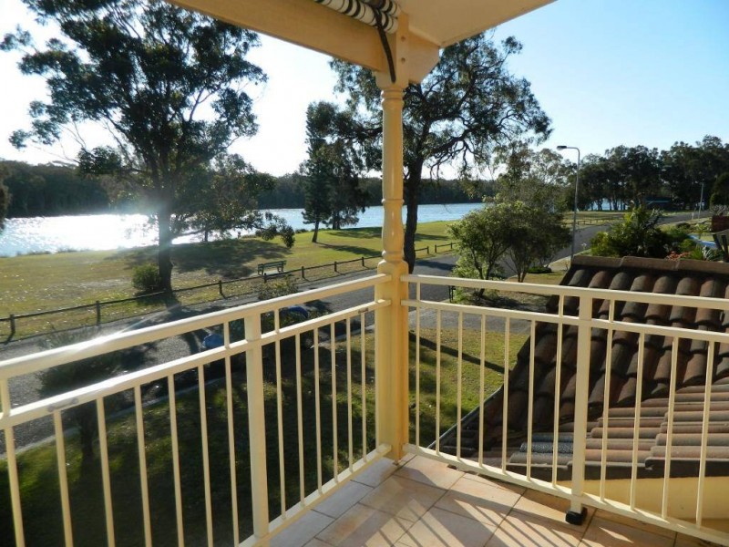 48 Elizabeth Parade, Forster NSW 2428