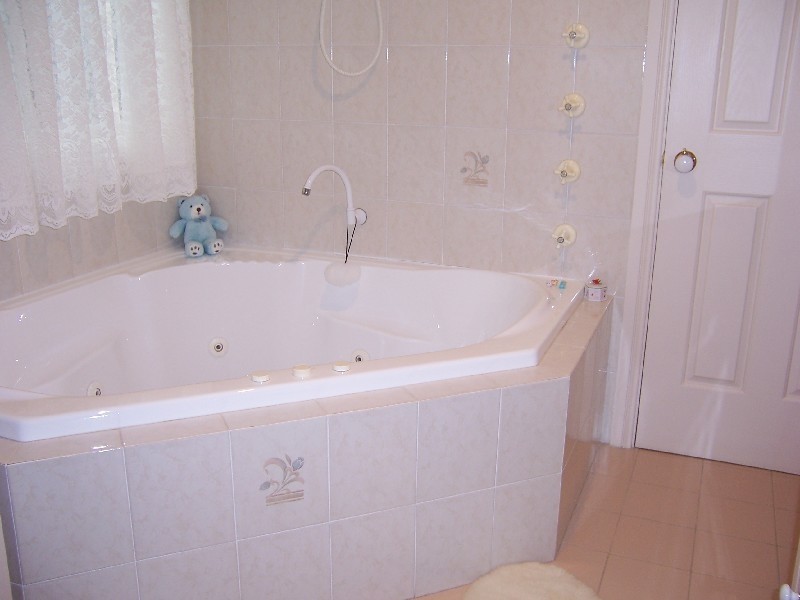 2 The Mews, Forster NSW 2428