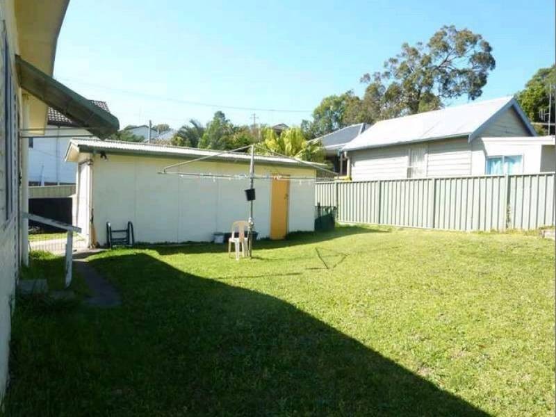 64 Strand Street, Forster NSW 2428