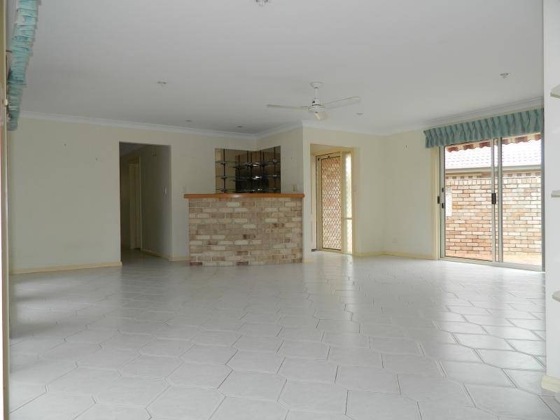 1/6a Wallamba Close, Tuncurry NSW 2428