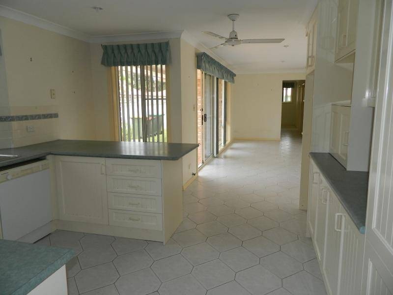 1/6a Wallamba Close, Tuncurry NSW 2428