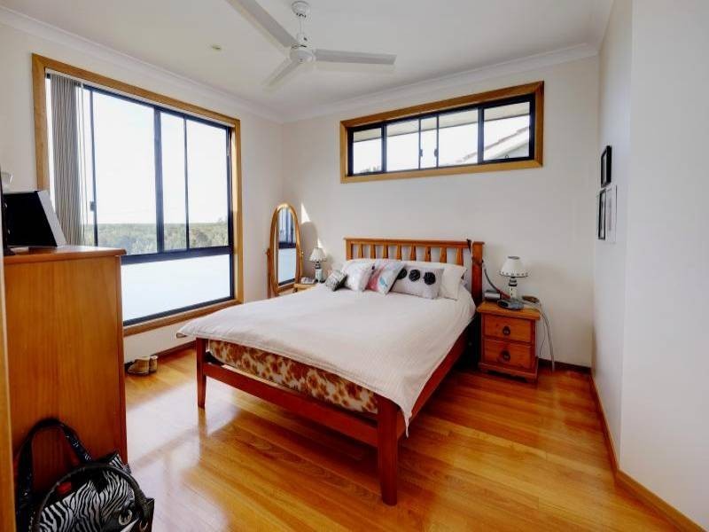 19 Emerald Place, Green Point NSW 2428