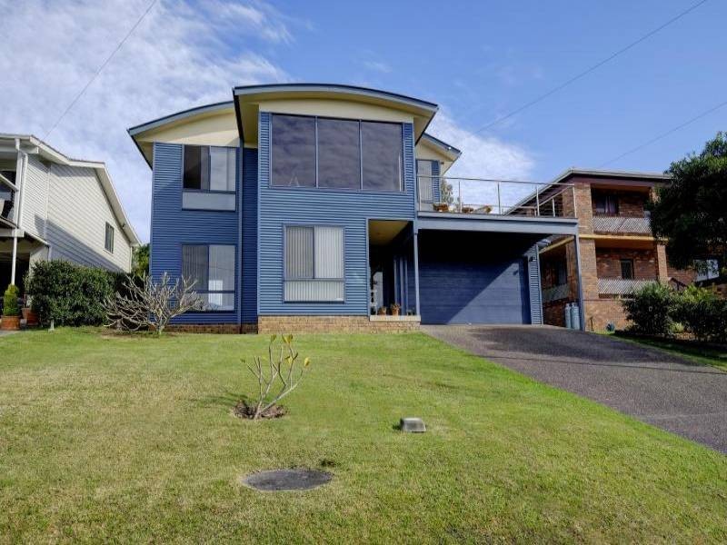 19 Emerald Place, Green Point NSW 2428