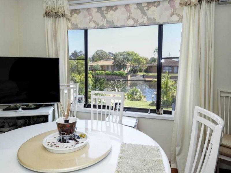 90 Elizabeth Parade, Forster NSW 2428